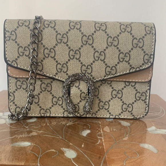 Horseshoe Emblem Beige and Brown Crossbody Mini vegan leather Bag - Picture 1 of 10